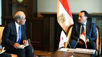 رئيس الوزراء يلتقي الرئيس التنفيذي لمجموعة "تويوتا تسوشو" اليابانية