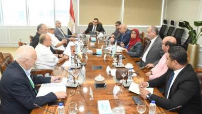 وزير الإسكان يلتقي رئيس وأعضاء جمعية مستثمري ٦ أكتوبر لاستعراض طلباتهم ومقترحاتهم