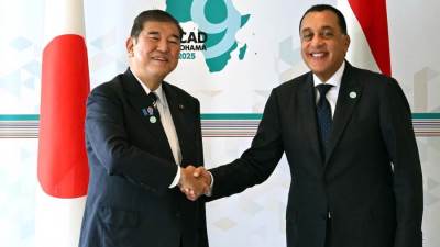 رئيس الوزراء يلتقى رئيس وزراء اليابان