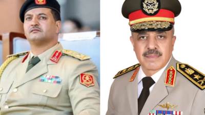 رئيس أركان حرب القوات المسلحة يهنئ الفريق أول ركن خالد خليفة حفتر بمناسبة توليه منصب رئيس الأركان العامة للجيش الوطنى الليبى