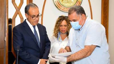 وزير الخارجية يتابع مشروع توثيق المستندات ذات القيمة التاريخية بوزارة الخارجية