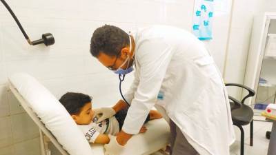 هيئة الرعاية الصحية: الكشف على 195 ألف طالب ضمن حملة «اطمن على ابنك»