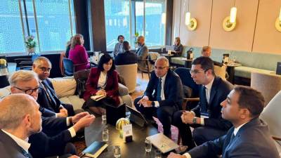 وزير الري يلتقي المبعوث الفنلندي الخاص لشئون المياه لبحث مجالات التعاون المشترك بين مصر وفنلندا في مجال المياه 