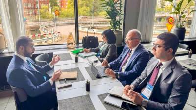 وزير الري يلتقي مساعد وزير الخارجية الإماراتى لشئون الطاقة والاستدامة ضمن فعاليات "الأسبوع العالمي للمياه"