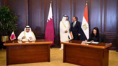 وزيرة التضامن الاجتماعي ووزير المالية بدولة قطر يوقعان مذكرة تفاهم للتعاون في مجال التأمينات الاجتماعية والمعاشات بين البلدين 