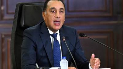 رئيس الوزراء يستعرض نماذج استجابات منظومة الشكاوى الحكومية لعدد من الحالات في قطاع الصحة