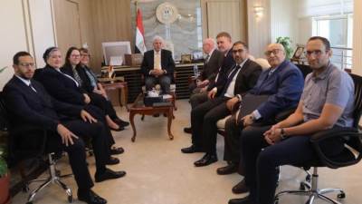 وزير التعليم العالي يبحث آليات تعزيز التعاون مع وفدي جامعة أدنبرة نابيير وجامعة كوين مارجريت