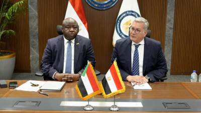 وزير البترول يستقبل وزير المعادن السوداني ونائب السفير السوداني بالقاهرة