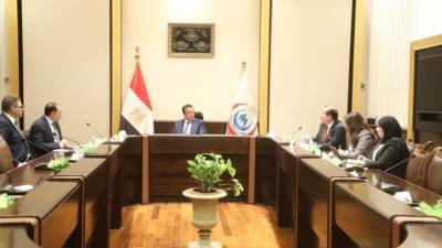 وزير الصحة يبحث مع "بايوجينرك فارما" تعزيز التعاون لتطوير صناعة الأدوية الحيوية