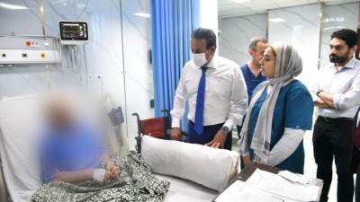 عبدالغفار يوجه بزيادة الأطباء والتخصصات الطبية لتلبية احتياجات المرضى وإنهاء عقود شركتي النظافة والأمن لقصور الأداء