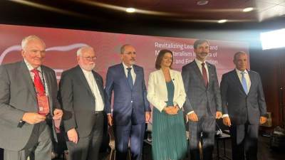 وزير الخارجية يشارك في جلسة نقاشية بمنتدى بليد في سلوفينيا