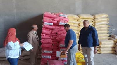  وزير الزراعة يوجه بتكثيف الحملات على المخازن والأسواق بجميع أنحاء الجمهورية وملاحقة محتكري الأعلاف