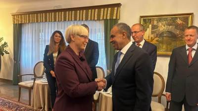 وزير الخارجية يلتقي رئيسة جمهورية سلوفينيا