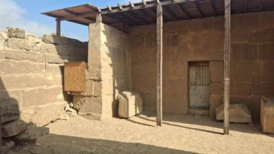 وزارة السياحة توضح حقيقة الفيديو المتداول بشأن مقبرة بتاح شبسس بأبو صير