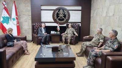 قائد الجيش اللبناني يلتقي السفير الفرنسي والملحق العسكري الأمريكي