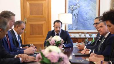 وزير الخارجية يلتقي مع رئيس جمهورية قبرص