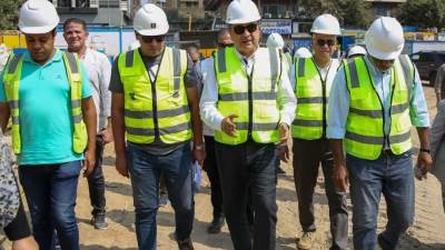 وزير قطاع الأعمال العام يتفقد مشروع إحياء فندق الكونتيننتال التاريخي بوسط القاهرة