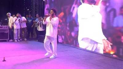 النجم حميد الشاعري يقدم حفل استثنائي في بحيرة عين الحياة