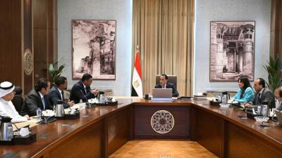 رئيس الوزراء يستعرض المقترحات المقدمة من أحد التحالفات العالمية لإدارة حي المال والأعمال بالعاصمة الإدارية الجديدة
