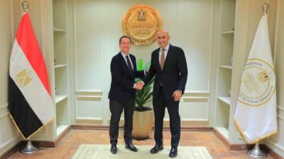 وزير التعليم يبحث مع السفير الفرنسي بالقاهرة تعزيز آفاق التعاون