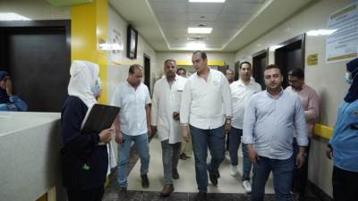 رئيس هيئة الرعاية الصحية يتفقد الأقسام المختلفة بمستشفيي "حورس التخصصي" و"طيبة" 