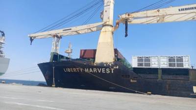  موانئ المنطقة الاقتصادية تستقبل سفن بضائع ومعدات استراتيجية بميناءي السخنة والأدبية