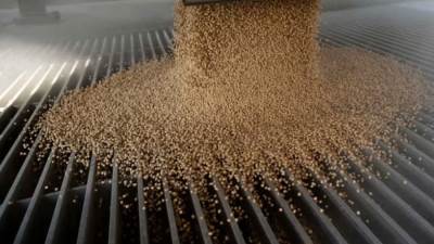 توترات التجارة تحرم أمريكا مليارات الدولارات من مبيعات فول الصويا للصين