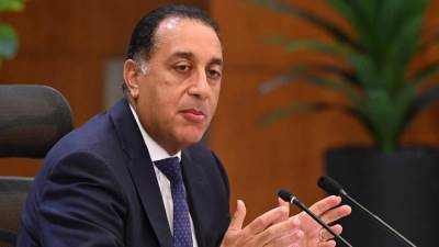 مدبولي: إعادة إحياء منطقة وسط البلد قائمة على الحفاظ التام على التراث والطابع المعماري والتخطيطي لهذه المنطقة ولن يتم تغيير هذا الطابع