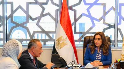  وزيرة التنمية تلتقي الرئيس التنفيذي لهيئة المتحف المصري لبحث مختلف الجوانب البيئية للمتحف