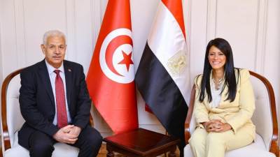 وزيرة التخطيط تلتقي وزير التجارة وتنمية الصادرات التونسي لبحث تعزيز العلاقات بين البلدين