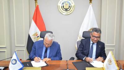 توقيع بروتوكول تعاون بين وزارة التموين والأكاديمية العربية للعلوم لتأهيل وتدريب الكوادر البشرية