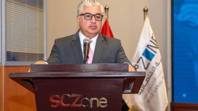 رئيس «اقتصادية قناة السويس» يستقبل وفد التمثيل التجاري للتعريف بمقومات الهيئة والفرص الاستثمارية المتاحة