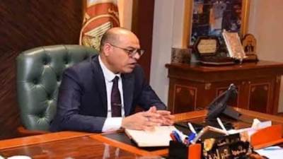  وزير العمل يتواصل هاتفياً مع عاملة فقدت طفلتها الرضيعة بشركة نايل لينين جروب للنسيج بالإسكندرية