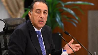 رئيس الوزراء يبدأ جولة ميدانية لتفقد المشروعات الجارية لتطوير المنطقة المحيطة بالمتحف المصري الكبير