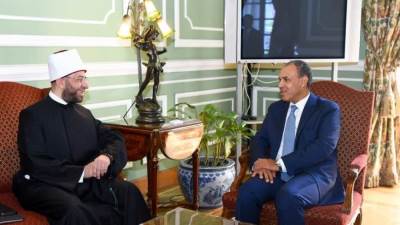 وزير الخارجية يستقبل وزير الأوقاف