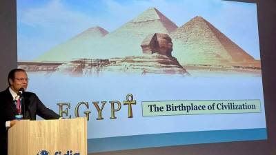 رئيس هيئة الاعتماد والرقابة الصحية يستعرض التجربة المصرية الرائدة في إدارة الجروح والقرح المزمنة والحادة