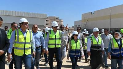 وزير قطاع الأعمال يتابع تقدم العمل بمشروع مجمع المصانع الجديدة بشركة مصر للغزل والنسيج وصباغي البيضا بكفر الدوار