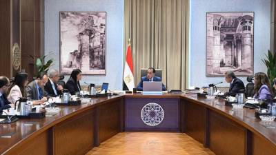 رئيس الوزراء يستعرض مع وزيرة التخطيط جهود حوكمة الاستثمارات العامة في العام المالي 2024 – 2025