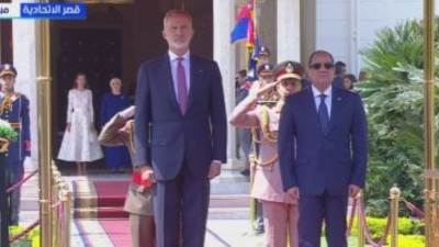 الرئيس السيسى والسيدة قرينته يستقبلان ملك وملكة إسبانيا بقصر الاتحادية