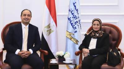 مدير صندوق مكافحة الإدمان يستقبل المستشارة مساعد وزير العدل لحقوق الإنسان لتعزيز التعاون