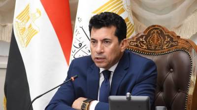 وزير الرياضة يلتقي المشاركين في المعسكر الثاني لأندية شباب بريكس بلس بمراكز الشباب