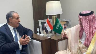 وزير الخارجية يلتقي وزير التجارة السعودي