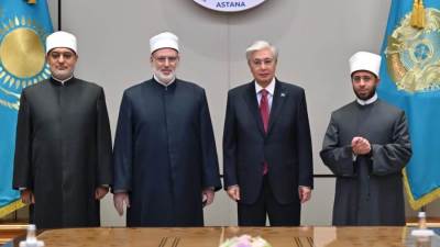 رئيس جمهورية كازاخستان يستقبل وزير الأوقاف ووكيل الأزهر ومفتي الديار المصرية