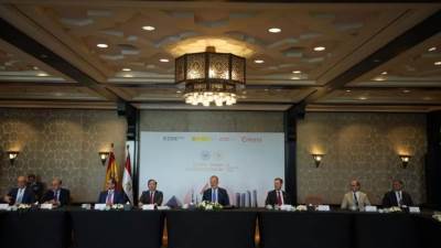 ملك إسبانيا يترأس لقاء خاص مع عدد من رجال الأعمال لتعزيز دور القطاع الخاص بحضور وزير الاستثمار والتجارة الخارجية