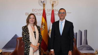 وزير الاستثمار والتجارة الخارجية يلتقي وزيرة التجارة الإسبانية لبحث تعزيز الشراكة الاقتصادية وتيسير حركة التجارة