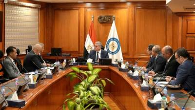 وزير البترول يبحث مع تاج أويل الكندية  الإنتاج من المصادر غير التقليدية بالصحراء الغربية