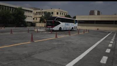 النقل تعلن انطلاق المرحلة الثانية من البرنامج التدريبي المجاني لتأهيل سائقي الحافلات والنقل الثقيل ضمن  مبادرة "سائق واعٍ .. لطريق آمن"