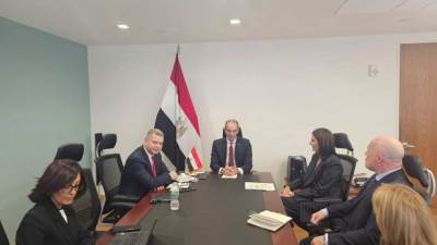 وزير الاتصالات يعقد مباحثات مع عدد من مسئولي الشركات العالمية لزيادة استثماراتها في مجالات التعهيد والاتصالات