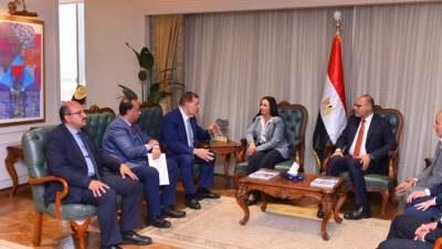 إدارة شركة نايل لينين جروب للنسيج تؤكد امتثالها للشروط الواجب توافرها في "بيئة العمل"