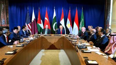 قادة الدول العربية والإسلامية يصدرون بيانًا مشتركًا في القمة متعددة الأطراف مع الرئيس الأمريكي